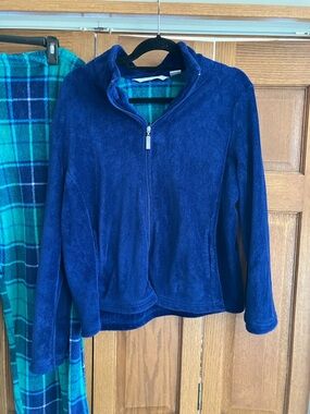 Jasmine Rose intimate. Lounging outfit. Size extra large.